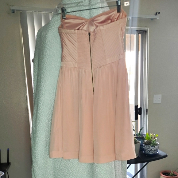 GUESS Spring Flowy Dress - Picture 3 of 3